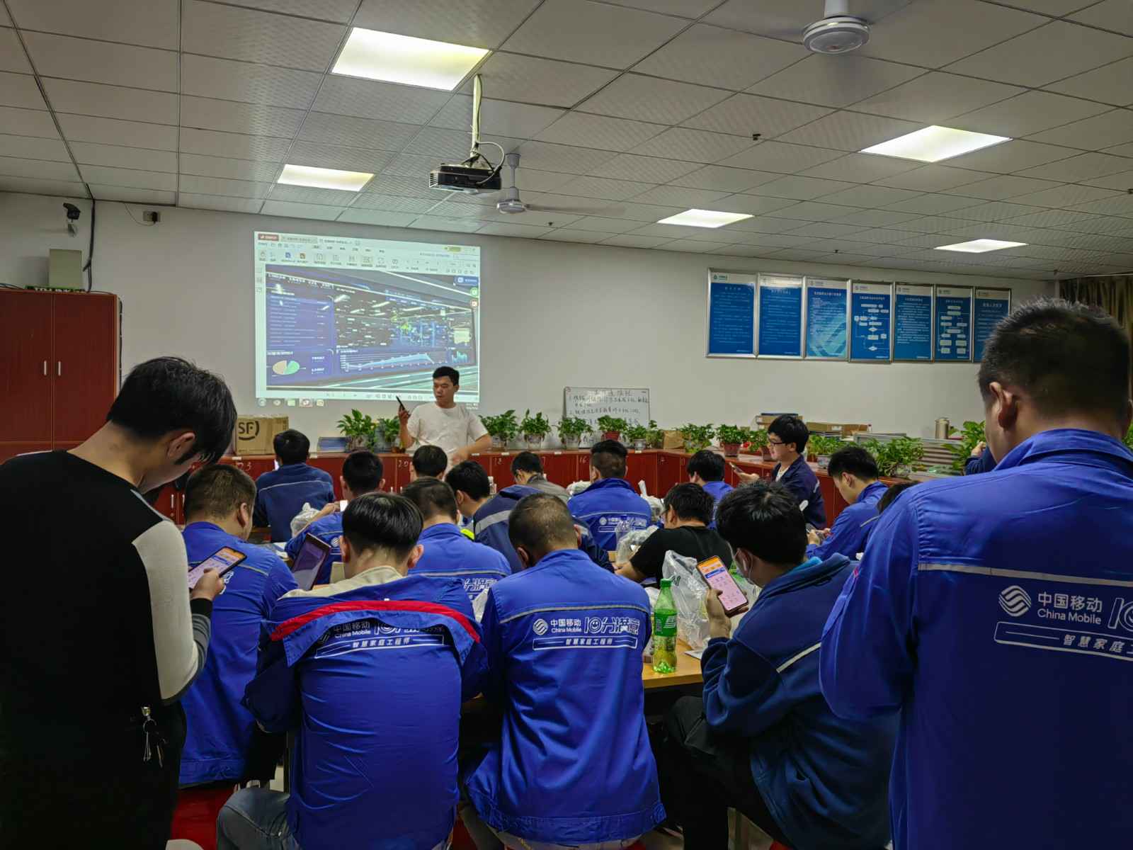 乐鱼网页版·网站入口-乐鱼(中国)为中移铁通有限公司安全用电培训